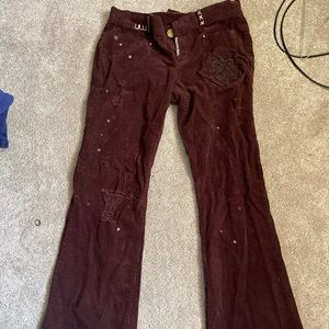 Hey guys I’m Selling my Maroon/Brown, Cotton JLO (by Jennifer Lopez) Jeans.